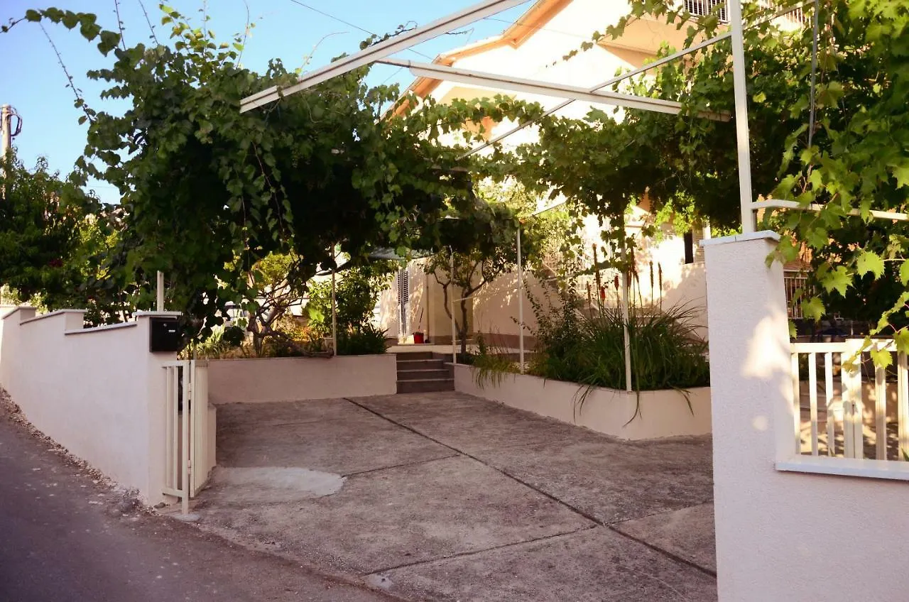 Apartments Andoria Trogir 0*,  Croatia